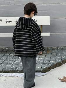 Ropa Deportiva Teñida para Niños, Primavera y Otoño, Nueva Sudadera con Capucha a Rayas, Terciopelo Cálido, Moda Deportiva Infantil - Product Image 3