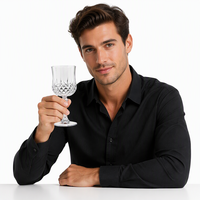 Vente en gros de gobelets à vin rouge en PS de haute qualité de 220 ml, verres minimalistes colorés à motif diamant pour vin rouge, cocktail