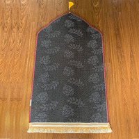 Tapis de prière musulman portable en polyester et mousse gaufrée antidérapant, lavable pour la maison, les voyages, la voiture et le camping