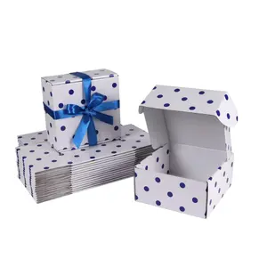 Foldable नालीदार शिपिंग गत्ते का डिब्बा लोगो मेलिंग बॉक्स पैकेजिंग डिजाइन सफेद मेलर बॉक्स शादी के उपहार बॉक्स