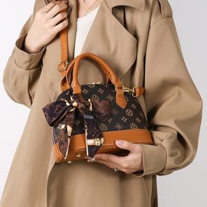 Sac à main de luxe pour femme modèle 2025 en PU, motif géométrique, portable, avec fermeture éclair antivol, design de marque. - Product Image 3