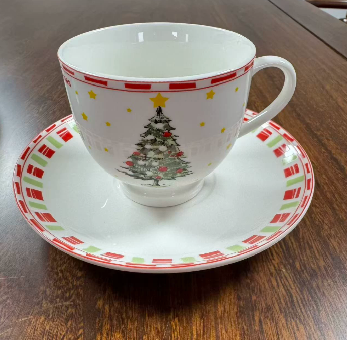 Tazas y platos