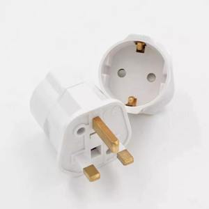 Adaptateur de voyage britannique vers européen, convertisseur de courant universel Bs1363 Ac pour une utilisation multi-pays avec broches en cuivre et ABS - Product Image 1