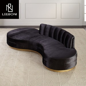 Sofá curvo cómodo de lujo de estilo italiano, sofá de tela de terciopelo para sala de estar, sofá de ocio de gama alta para Hotel - Product Image 2