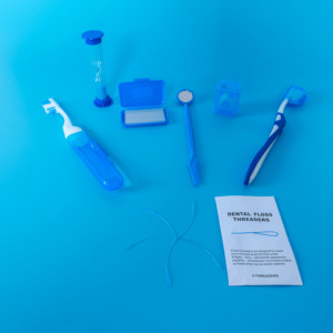 8 قطع من منتجات العناية بالفم متعددة الأغراض، طقم العناية بتقويم الأسنان والشمع للسفر - Product Image 5