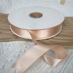 شريط ساتان فاخر وصديق للبيئة من البوليستر المتين لتغليف الزهور وحفلات الزفاف وعيد الحب والكريسماس - Product Image 6