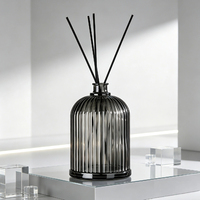 Bouteille diffuseur en verre à rayures verticales de grande capacité 1000 ml, couleur personnalisée, vide, pour parfum d'intérieur