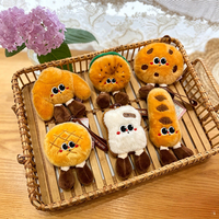 Porte-clés en peluche Kawaii en forme de produits de boulangerie, pendentif doux en forme de croissant, pain grillé, personnalisable en polyester pour sac d'enfant, vente en gros