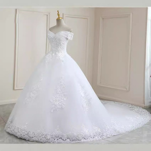 Off-Shoulder Ball Gown Wedding Dress White Tulle Sweetheart Neckline Natural Waistline Plus Size Train European American Style - Product Image 2