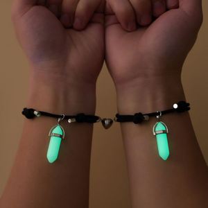 Bracelet magnétique lumineux de l'amour éternel, bracelets hexagonaux réglables à distance pour couple, bracelets mutuels - Product Image 1