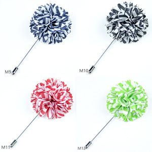 Broche Artesanal de Flor de Hortênsia Multicolorida com Listras e Camadas Múltiplas, Alfinete de Lapela para Terno Masculino, Ideal para Casamentos e Ocasiões Festivas - Product Image 4
