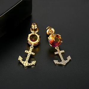 LUOTEEMI <span class=keywords><strong>orecchini</strong></span> <span class=keywords><strong>pendenti</strong></span> con ancoraggio dal Design creativo per donne e ragazze incontri Party Blue Red CZ Crystal Earring - Product Image 6