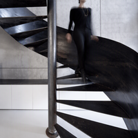 Escalier en colimaçon à marches en marbre, escalier rotatif haut de gamme pour la décoration de clubs