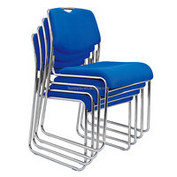 Chaises empilables modernes catholiques Bertolini pour chaire d'église Jubilee