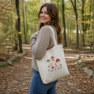 Sac fourre-tout en toile brodé motif dessin animé champignon bohème, fait main, design mignon, écologique, réutilisable, personnalisable, vente en gros - Product Image 2