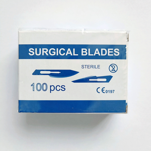 Prix de gros 10R Instruments médicaux jetables Lame chirurgicale en acier au carbone bon marché Source d'alimentation manuelle pour <span class=keywords><strong>clinique</strong></span> hospitalière - Product Image 1