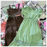 Nouvelle Collection 2026 : Vêtements Décontractés pour Femmes – Lots Mixtes Aléatoires de Hauts et Robes – Stock en Gros de Vêtements Haut de Gamme – Destockage