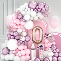 Chaîne de ballons sur le thème rose pour la décoration d'une fête d'anniversaire