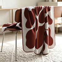 Nouvelle Couverture Jacquard Multifonctionnelle Portable 2026, Plaid Décoratif Tout Usage 4 Saisons, Doux et Respirant