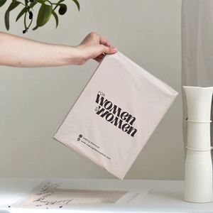 ถุงพลาสติกชีวภาพพิมพ์โลโก้แบบกำหนดเองสำหรับจัดส่งเสื้อยืด - Product Image 1