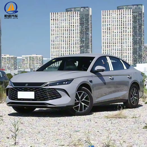 BYD QIN <span class=keywords><strong>L</strong></span> 2026: Vehículo Eléctrico Híbrido Enchufable Mediano y Económico con 4 Puertas, 5 Asientos y Caja de Cambios <span class=keywords><strong>E</strong></span>-CVT - Product Image 1