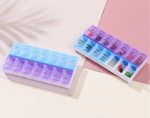 <span class=keywords><strong>Pilulier</strong></span> hebdomadaire de 7 jours Boîte à vitamines et médicaments Grands compartiments à boutons poussoirs 4 fois par jour avec couvercles transparents Cadeau promotionnel - Product Image 5