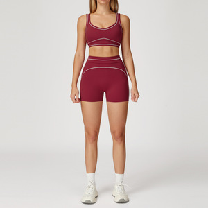 Conjunto de Yoga para Mujer Color Block con Sujetador y Pantalones Cortos, Dos Piezas, Doble Tirante, Ropa Deportiva Premium, Tejido Ajustado y Transpirable - Product Image 4