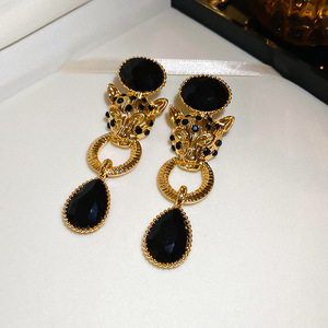 Silver Needle Antique <strong>Diamond</strong> Inlaid Cheetah <strong>Ring</strong> Light Luxury Fashion Retro High-end Wholesale Stud <strong>Earrings</strong> for Women - Product Image 4