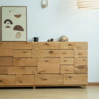 Commode de rangement de luxe antique avec panneaux en bois massif pour salon