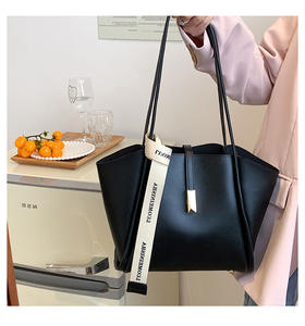 Productos al por mayor nueva moda bolso de mano de las mujeres bolso de mano de cuero suave para la vida diaria - Product Image 5