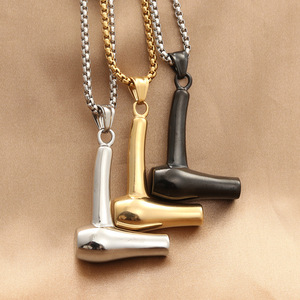 Collier pendentif sèche-cheveux en acier titane pour hommes, style punk rétro, design géométrique en acier inoxydable, finition polie - Product Image 1