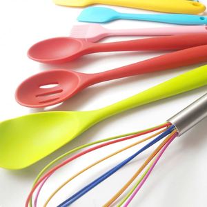 Ensemble d'ustensiles de cuisine 10 pièces en silicone antiadhésif, résistant à la chaleur, avec cœur en acier inoxydable pour la cuisine domestique et l'utilisation en cuisine - Product Image 3