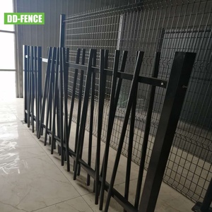 <span class=keywords><strong>Barre</strong></span> d'acier enduite de poudre imitant le panneau de clôture tubulaire de cour soudée par bambou pour la <span class=keywords><strong>maison</strong></span> de jardin - Product Image 4