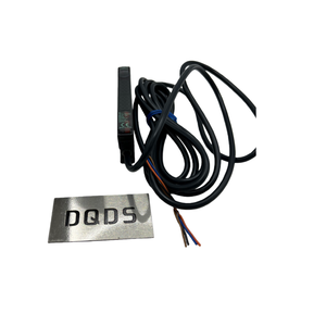 Sensor Ultrasónico Digital E4C-UDA11AN 100% Original y Nuevo, Amplificador con Pantalla Digital, Salida NPN, con un Año de Garantía - Product Image 2