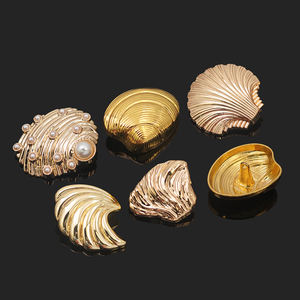 Boutons de couture personnalisés en or de la Button Factory, boutons irréguliers pour vêtements, coquillages, conques, étoiles de mer, boutons à tige en alliage métallique de forme spéciale - Product Image 2