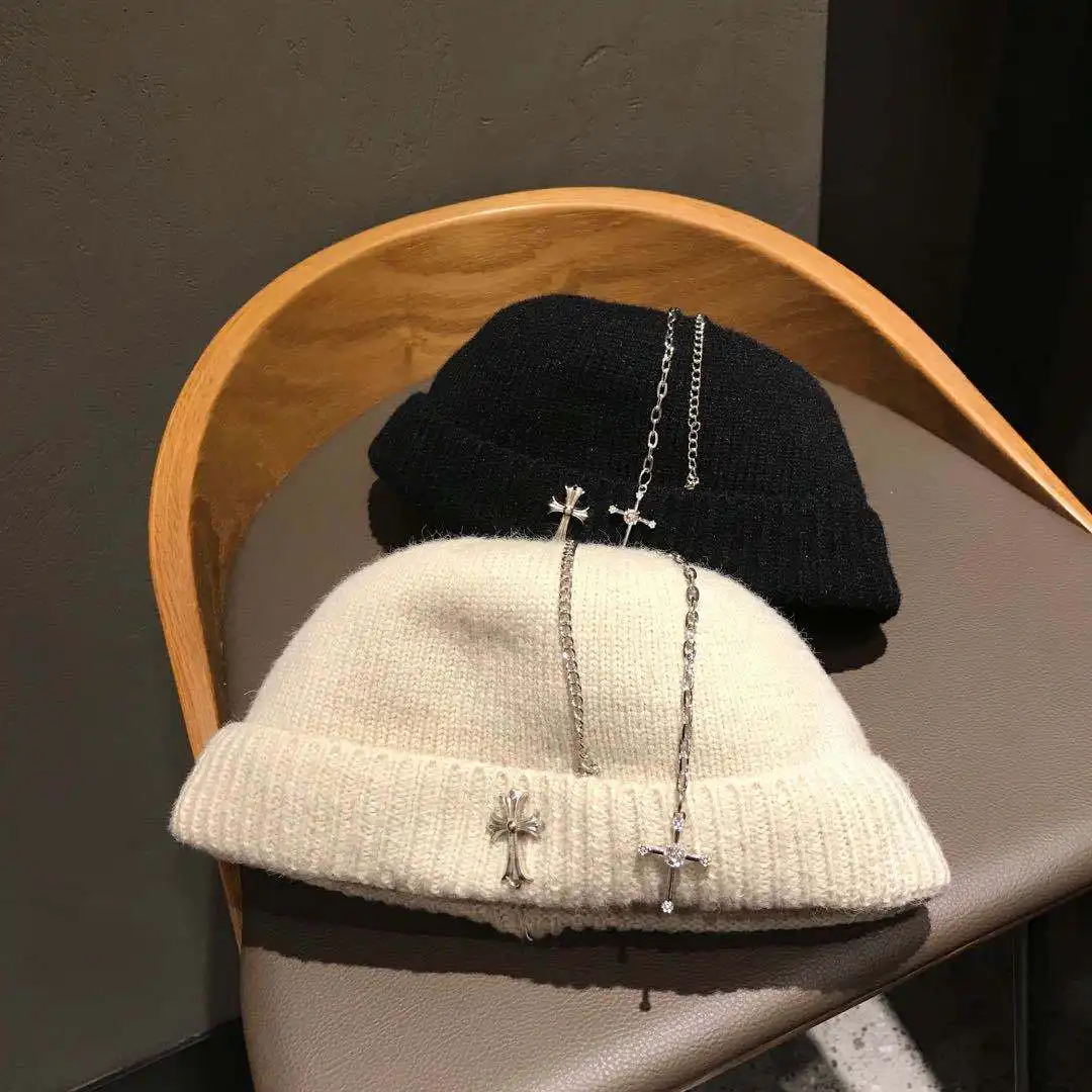 2021 Hip-Hop Warme Muts Voor Mannen Vrouwen Paar Ketting Met Kruis Hangende Slouchy Knit Hoed Sport Zwart Wit dames Beanie Hoeden