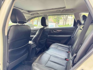 <span class=keywords><strong>Nissan</strong></span> <span class=keywords><strong>Qashqai</strong></span> 2.0L CVT Comfort Edition 2WD SUV d'<span class=keywords><strong>occasion</strong></span> <span class=keywords><strong>2015</strong></span> - Product Image 4