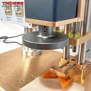 Machine électrique semi-automatique de capsulage et de scellage de bouchon de bouteille à tête unique de bouteille ronde en plastique d'idées de petites entreprises - Product Image 6