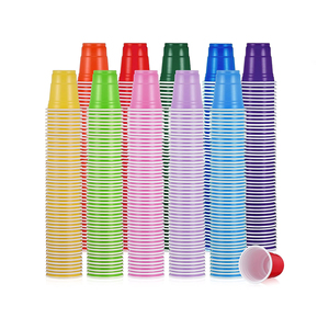Logo personnalisé en gros d'usine jetables 2oz en plastique coloré mini <span class=keywords><strong>verre</strong></span> à liqueur de fête pour les mariages et les fêtes pour les tasses de jeu - Product Image 1