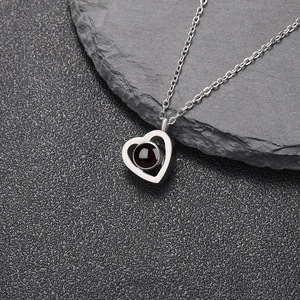 Collar SongYi, Superventas, Personalizado con Foto de Corazón, Proyección en 100 Idiomas, Chapado en Oro, Regalo para Bodas y San Valentín - Product Image 6