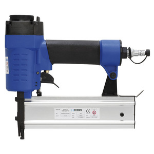Cloueuse pneumatique Fervi 18 Ga pour charpente en acier et travail du bois - Product Image 1
