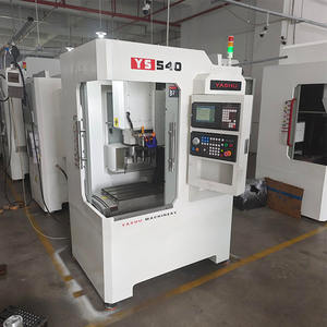 Centro de Mecanizado Pequeño en Existencia, Diseñado para Piezas Pequeñas de Ferretería, que Integra Corte, Taladrado y Roscado - Product Image 2