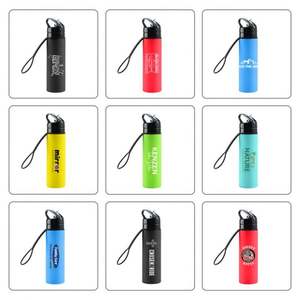 Bouteille d'eau pliable en silicone vert 600 ml pour sport et voyage, avec paille, pour boissons chaudes/froides – Cadeau promotionnel - Product Image 5