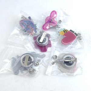 Medicina personalizada asistente médico regalo acrílico enfermera nombre etiqueta insignia carrete brillo titular retráctil enfermera cocodrilo Clip insignia - Product Image 6