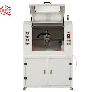 Máquina automática de pulverización de pintura en línea de un solo eje <span class=keywords><strong>para</strong></span> rociar el teclado del ordenador portátil - Product Image 1