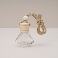 Diffuseur de parfum pour voiture en verre miniature de 8 ml avec bouchon à vis en bois, à suspendre, très vendu