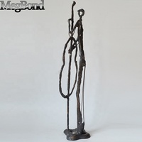 Figurines de celliste en fonte gravée, élégante décoration de table, artisanat métallique fait main pour la maison, objet de collection