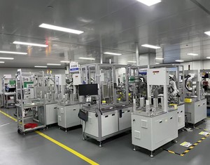 Ligne de production de feux arrière entièrement automatisée avec détection CCD contrôlée par PLC, système MES, vitesse de 6S/pièce, sortie stable 24h/24 - Product Image 4
