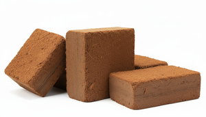 Copeaux de coco compressés biodégradables et écologiques, substrat de culture pour l'agriculture hydroponique et l'utilisation en jardinage - Product Image 3