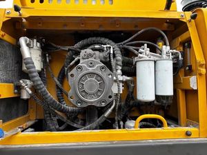 รถขุดไฮดรอลิก Volvo EC480DL มือสอง สภาพ 90% น้ำหนัก 48 ตัน พร้อมบุ้งกี๋ เครื่องยนต์ เกียร์ ปั๊มมอเตอร์ สำหรับงานก่อสร้างและเกษตรกรรม - Product Image 6